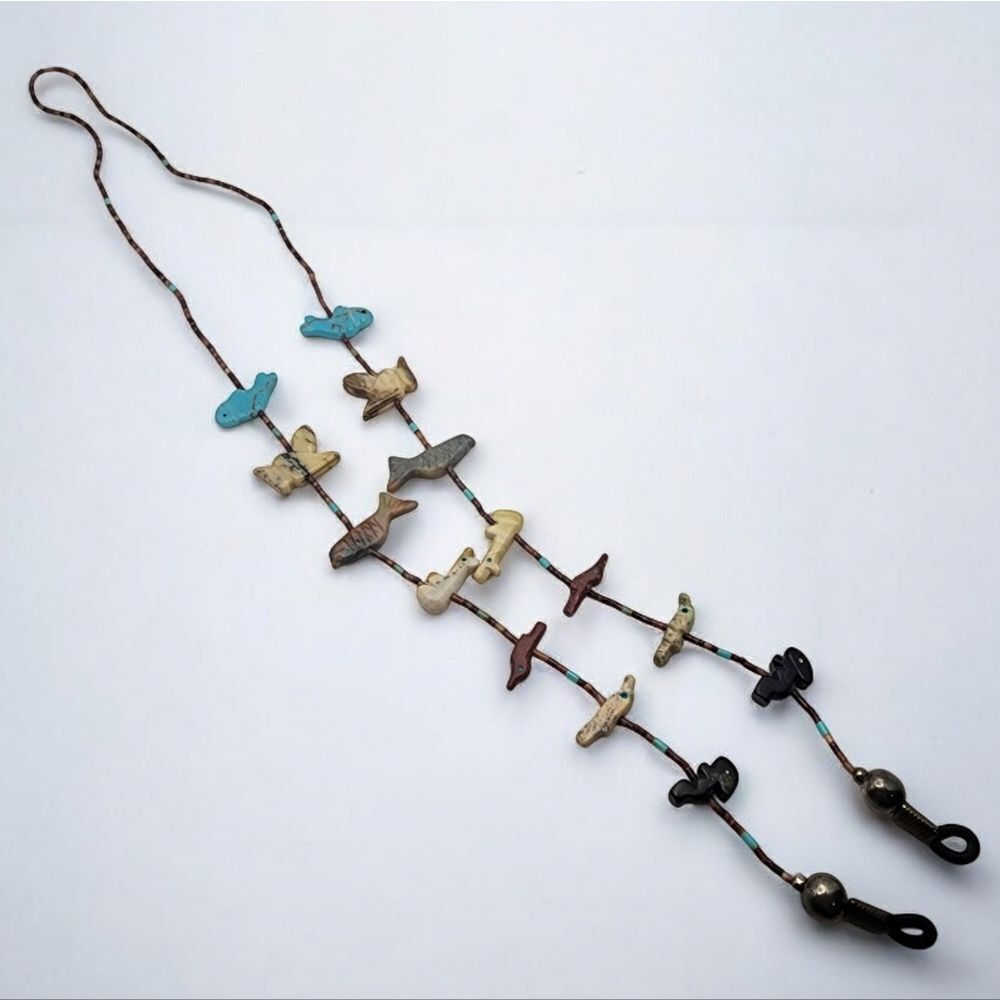 Stone Fetish Animal & Shell Heishi Beads Glasses Chain